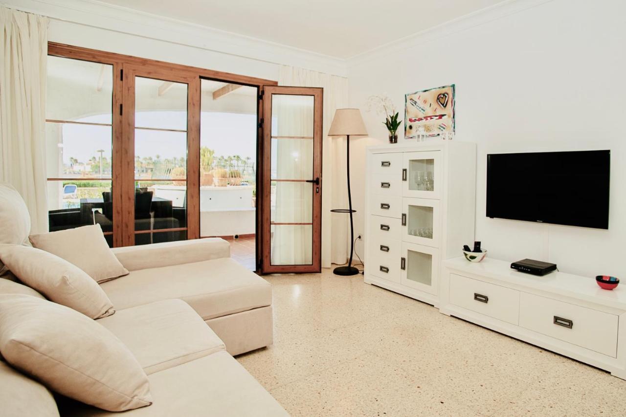 Miro 97 Beachfront Apartment Alcudia (Mallorca)