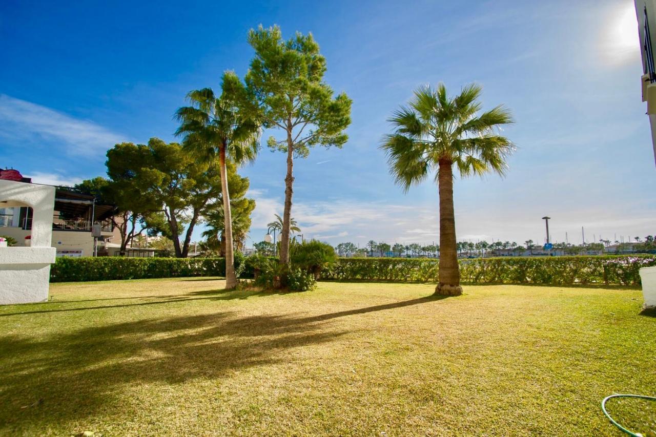Miro 97 Beachfront Apartment